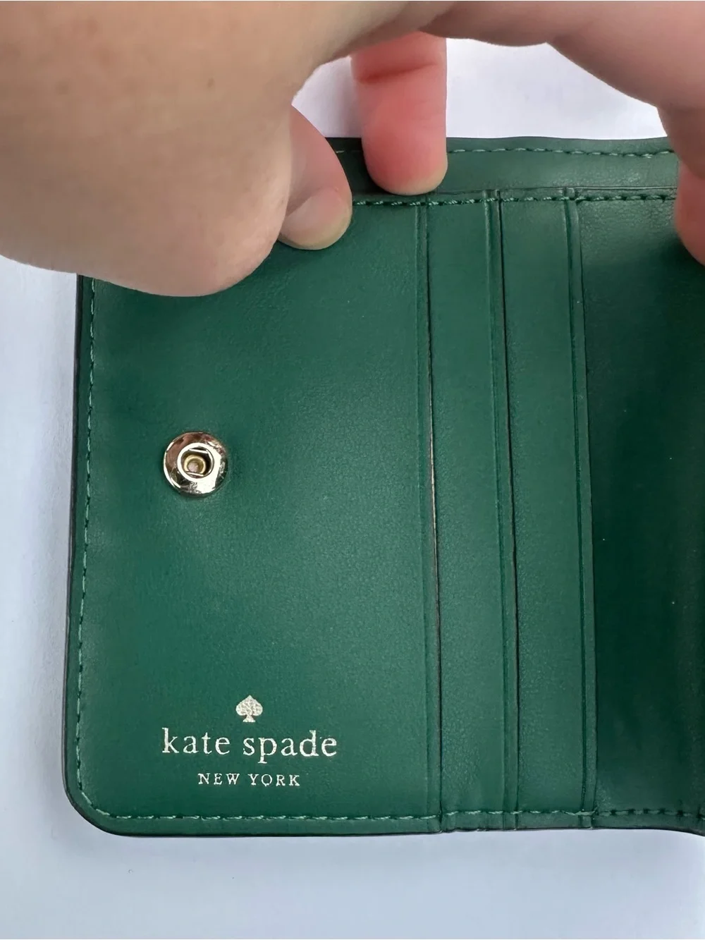 Kate Spade Schuyler Small L-Zip Bifold Wallet in Deep Jade